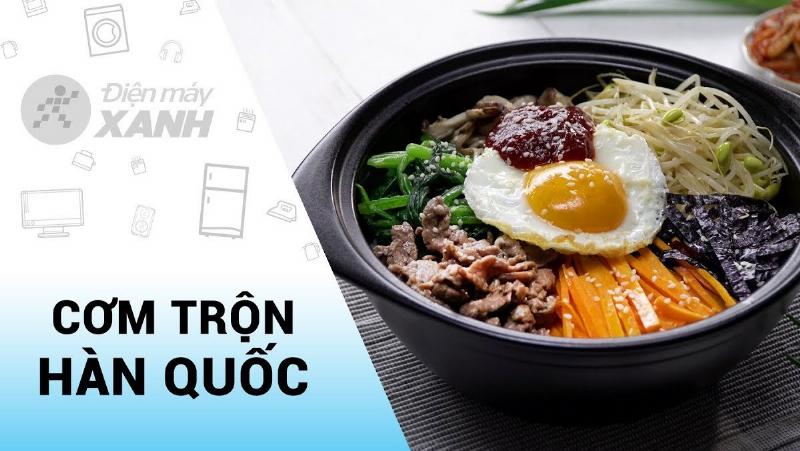 Bát cơm trộn Hàn Quốc được bày trí đẹp mắt trước khi trộn